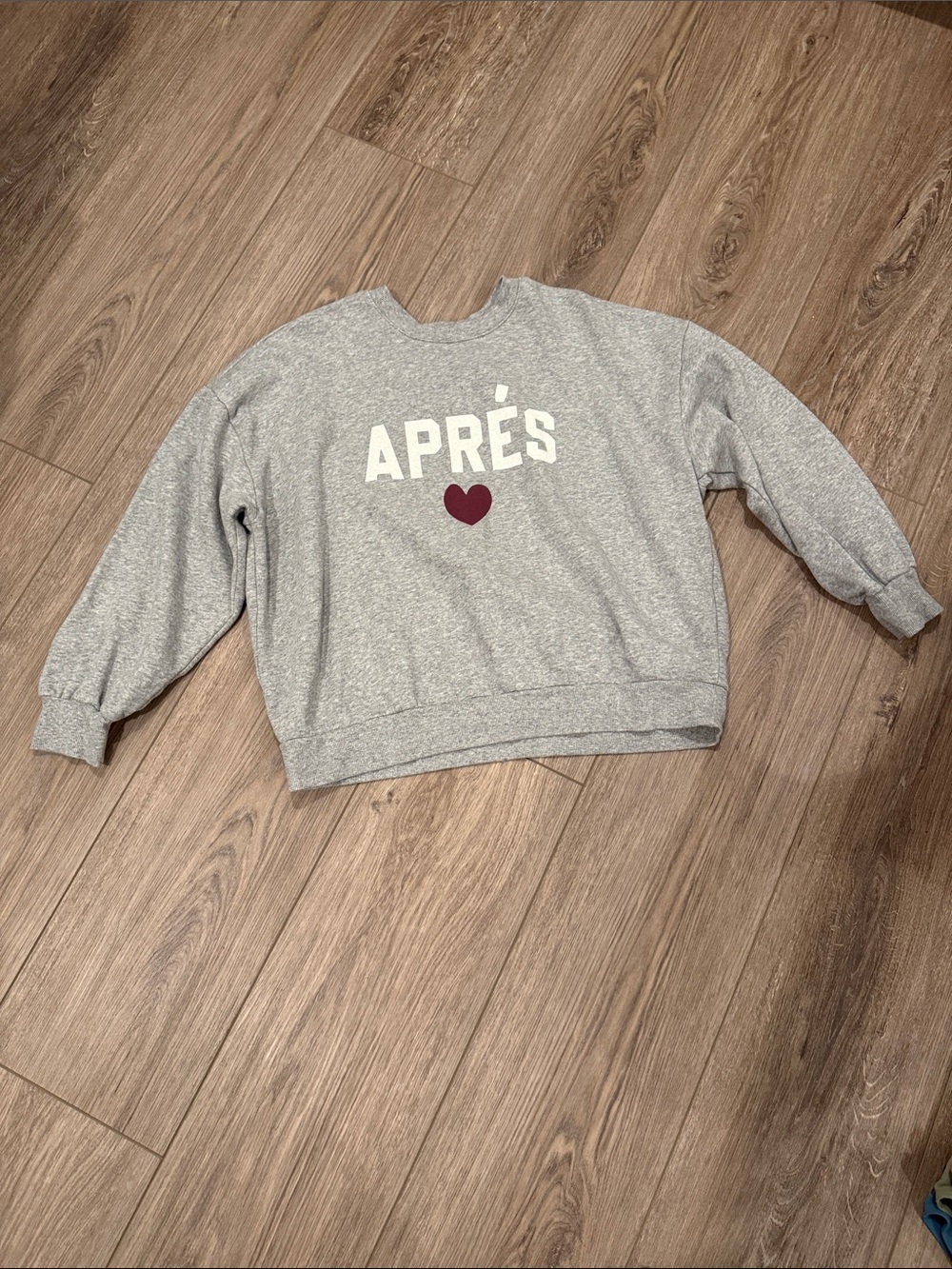 Z Supply Gray 'APRÉS' Crewneck Sweatshirt with Burgundy Heart